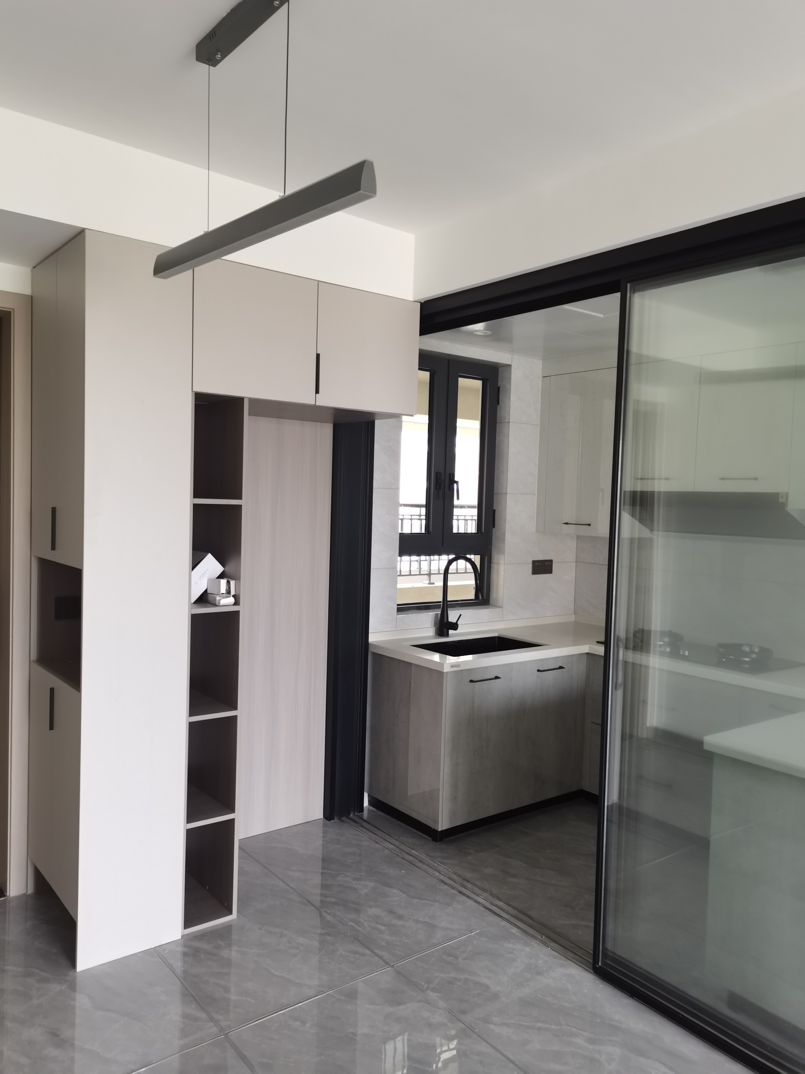 Integrated storage installation from company archive