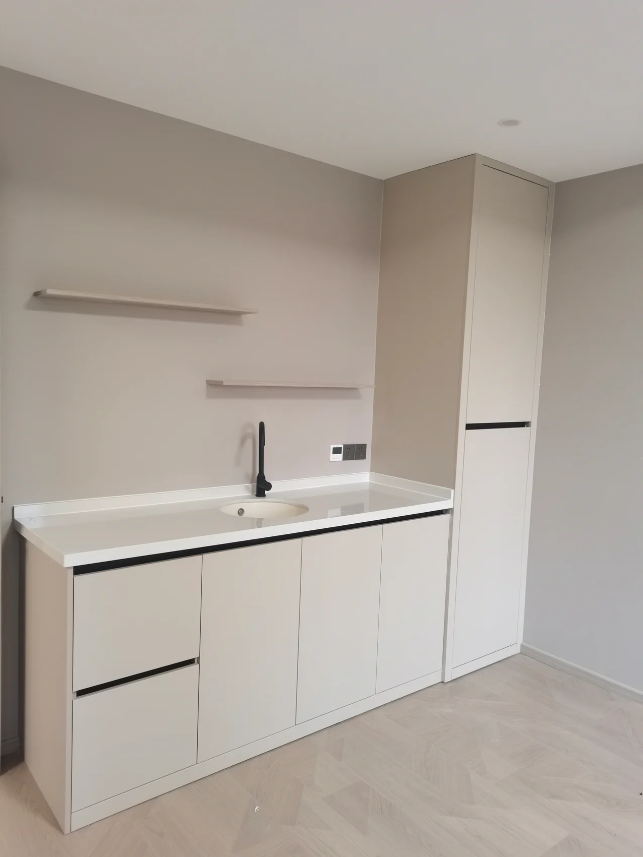 Sunlit Apartment Kitchen Renewal — archive view 3